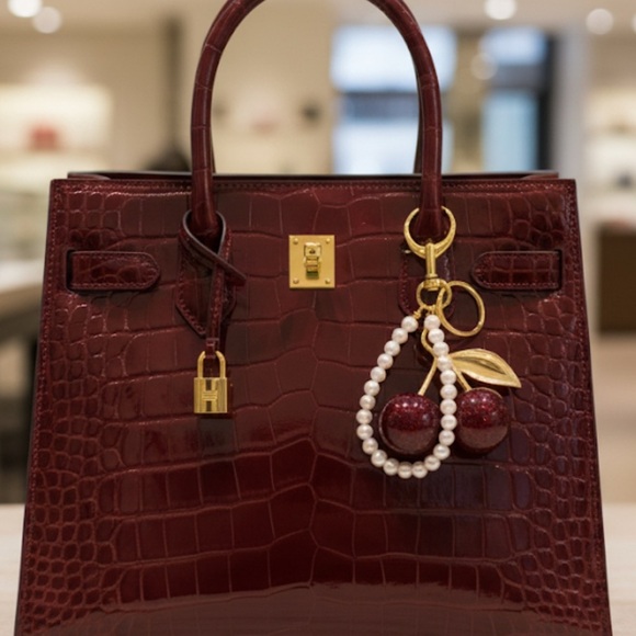 ✨NEW Pearl Gold tone Cherry keychain charm - Picture 2 of 7